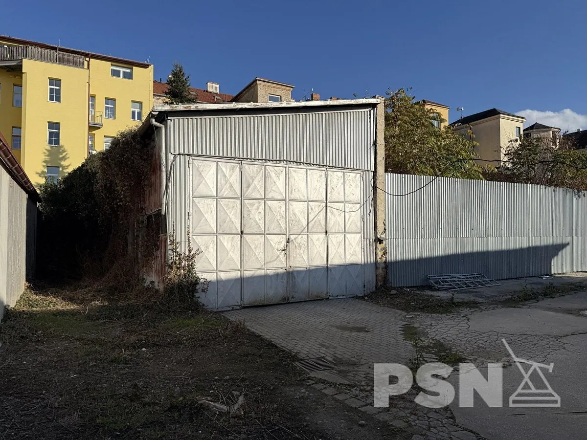 Pronájem skladového prostoru 92 m²